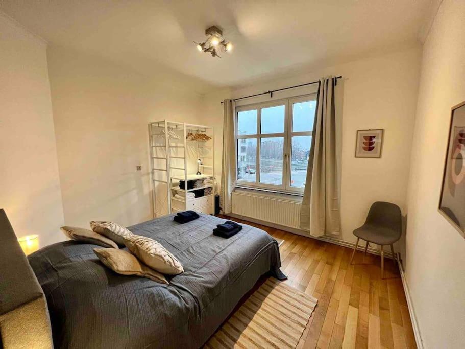 Bellevue - Grand Appartement Pour 5 Sur Les Quais De La Meuse Liège Exterior foto