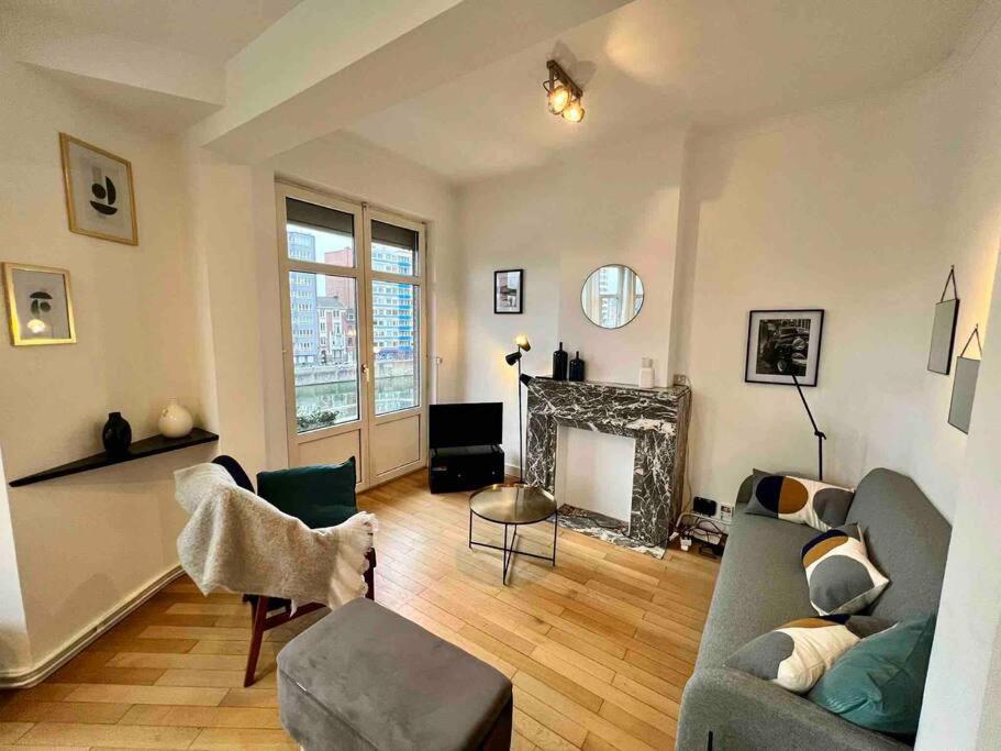 Bellevue - Grand Appartement Pour 5 Sur Les Quais De La Meuse Liège Exterior foto