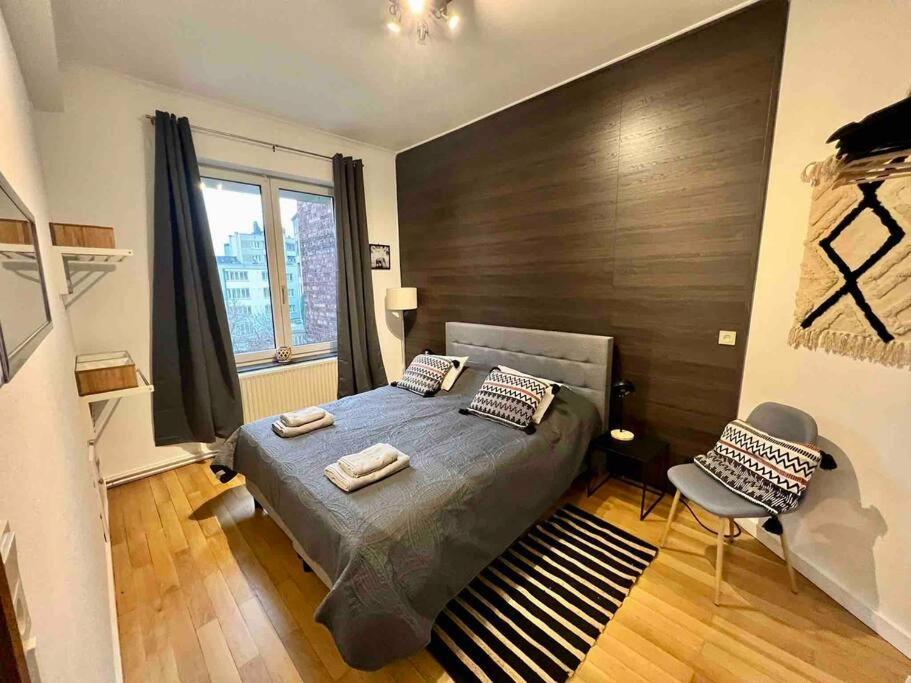 Bellevue - Grand Appartement Pour 5 Sur Les Quais De La Meuse Liège Exterior foto