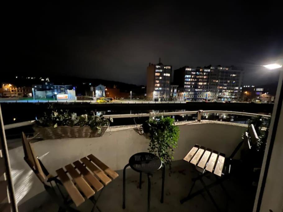 Bellevue - Grand Appartement Pour 5 Sur Les Quais De La Meuse Liège Exterior foto