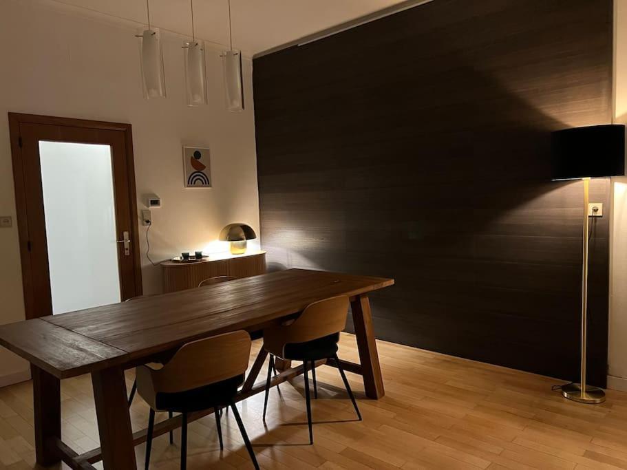 Bellevue - Grand Appartement Pour 5 Sur Les Quais De La Meuse Liège Exterior foto
