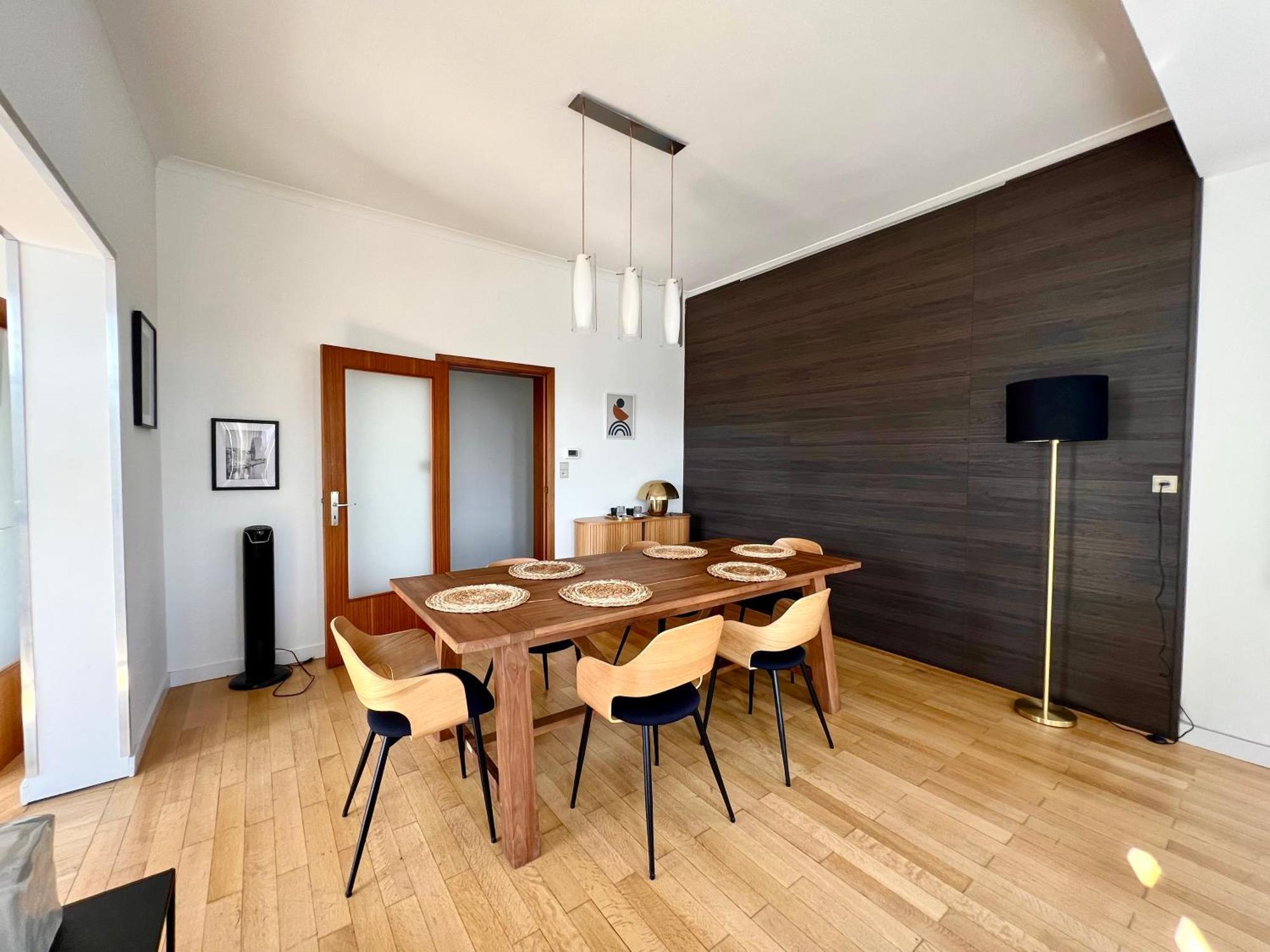 Bellevue - Grand Appartement Pour 5 Sur Les Quais De La Meuse Liège Exterior foto