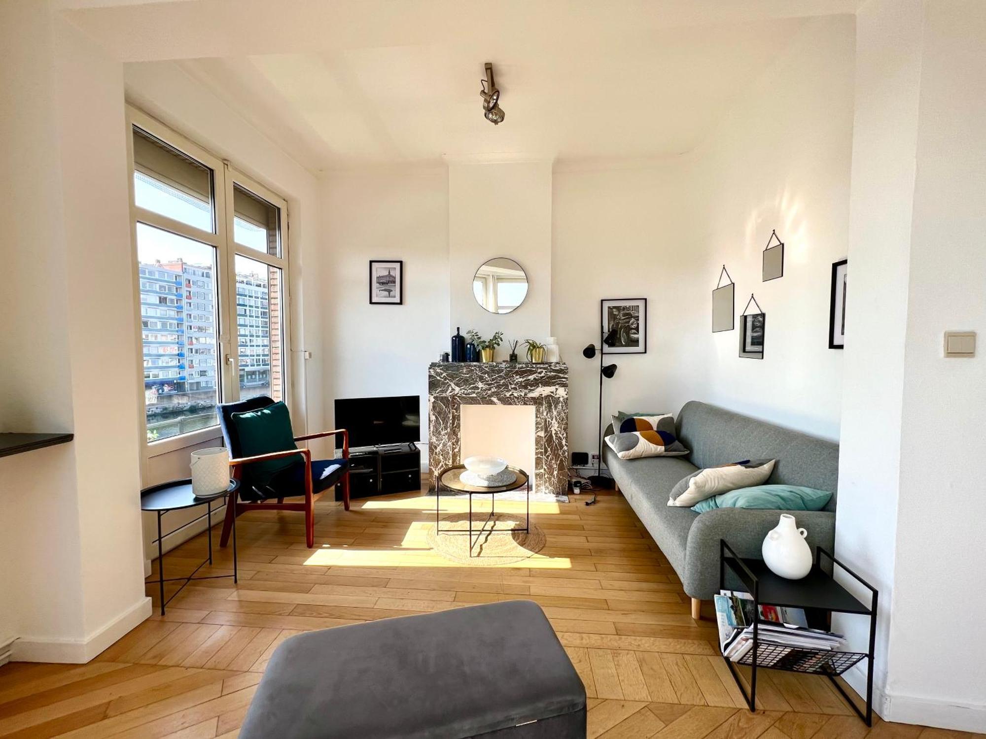 Bellevue - Grand Appartement Pour 5 Sur Les Quais De La Meuse Liège Exterior foto